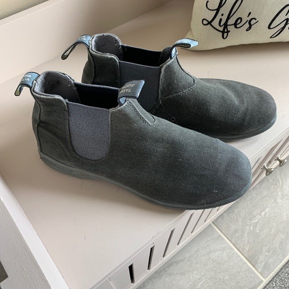 Blundstones size 10.5 Aus - Picture 1 of 4